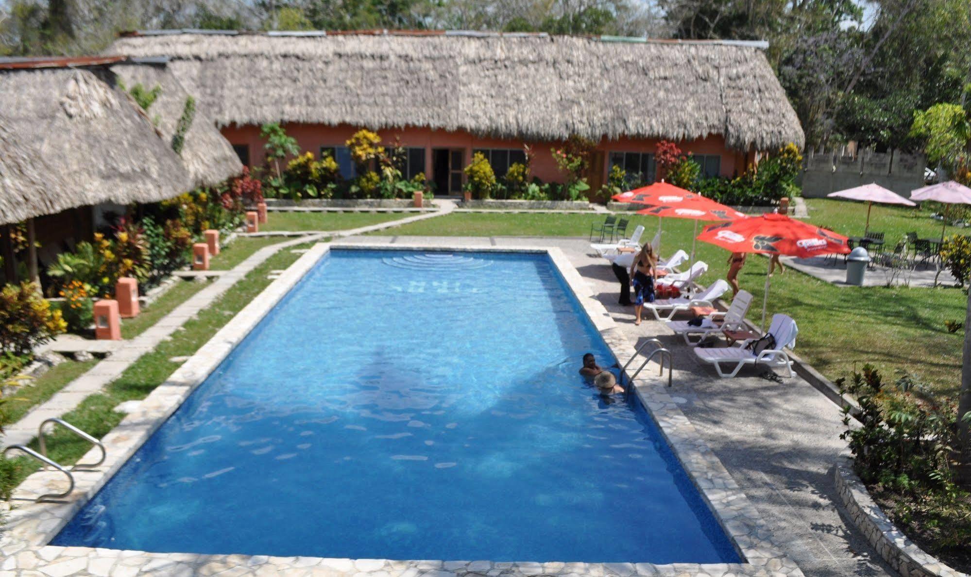 Hotel Tikal Inn Extérieur photo